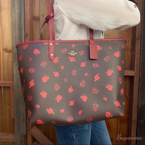 Coach floral reversible tote oxblood cherry pouch - Picture 7 of 8